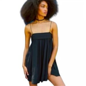 Black Abercrombie chiffon dress